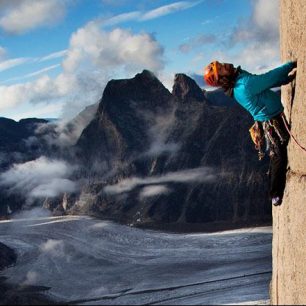 Lezci byli kompletně fascinovaní stěnou, než okolní přírodou