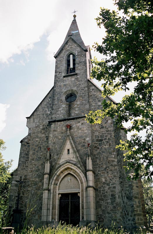 Kostel na Boží hoře-čelní pohled