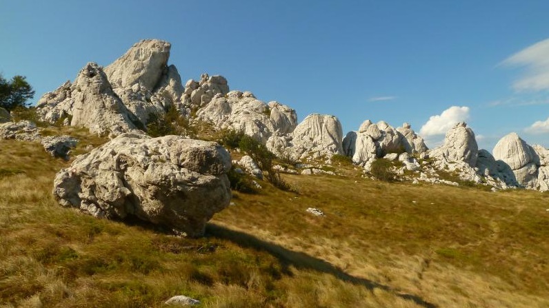 Dabarski Kukovi, Chorvatsko