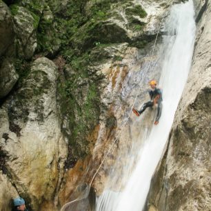 Sjezd vodopádem, Bovec, Slovinsko