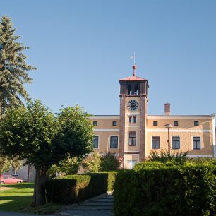 Náves či náměstí?