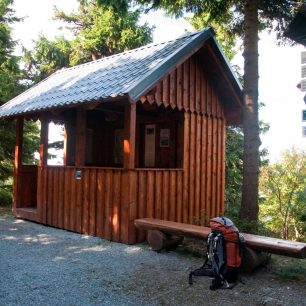 Přístřešek pod vrcholkem