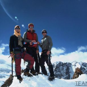 Vrcholová musí být