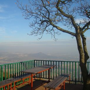 Posezení před chatou