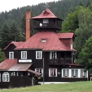 Turistická chata a rozhledna na Malé Prašivé