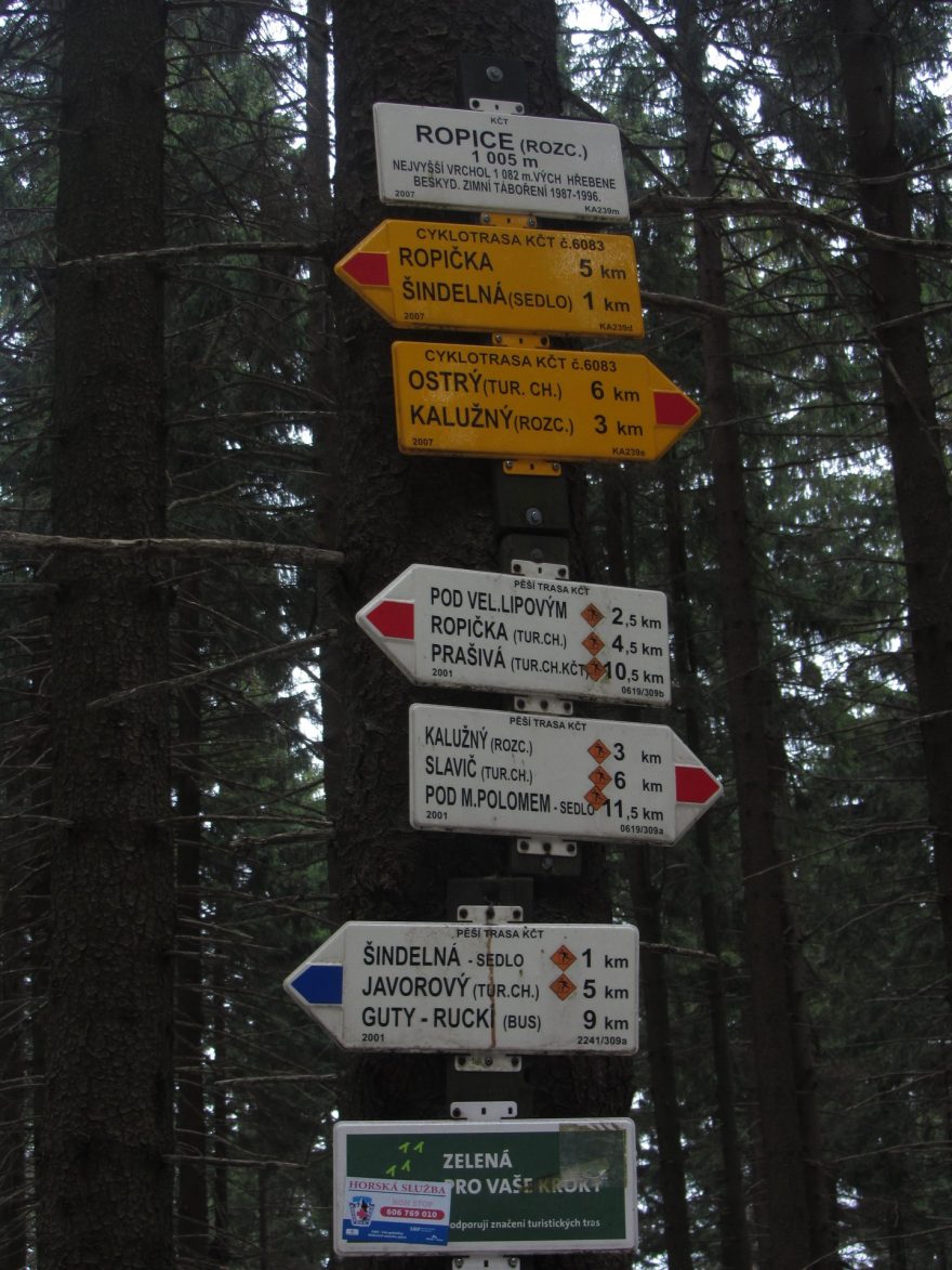 Rozcestník pod Ropicí