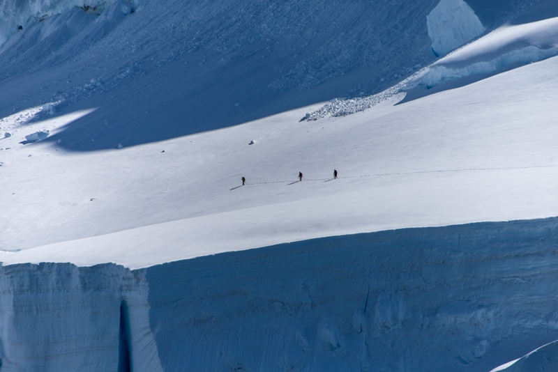 Přechod ledovce a dojezdová místa lavin
