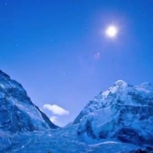 Sedlo mezi Everestem a Lhotse