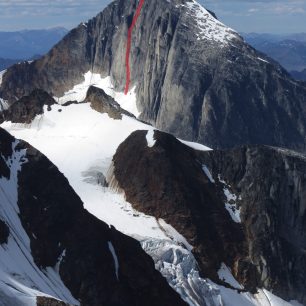 Plánovaná cesta v jižní stěně Moraine Hill (2310 m)