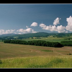 Hřeben Rychlebských hor se Smrkem (1125 m)- pohled od Žulové