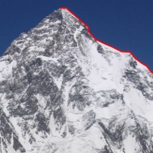 Výstupová cesta na K2 Abruzziho žebrem, zdroj: wikipedia