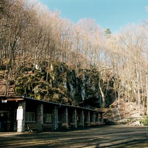 Vchod do Javoříčských jeskyní
