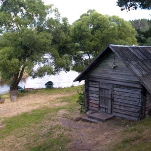 Paluše-chata u jezera Lušiai