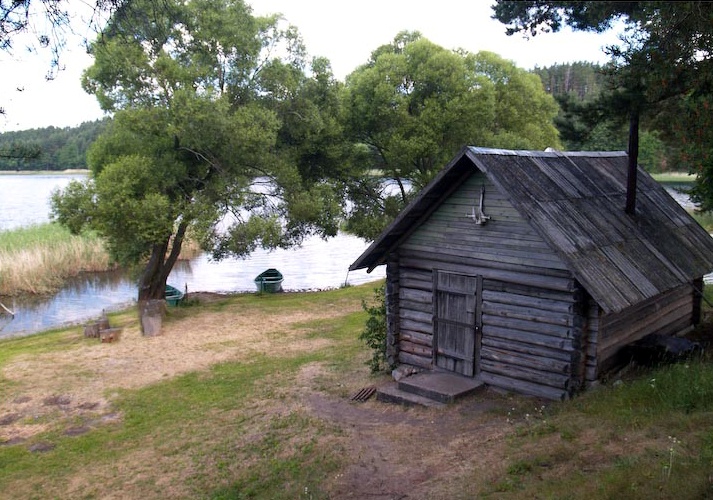 Paluše-chata u jezera Lušiai
