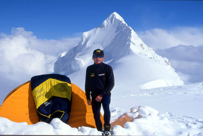 Na Shishapagmě při zimním výstupu