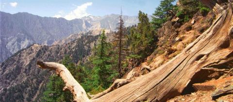 Trek přes Kalašská údolí