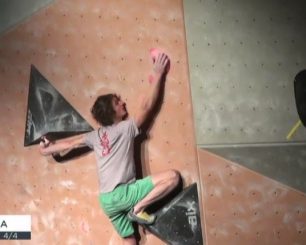 Následoval jediný krok, na který potřeboval Adam dva pokusy