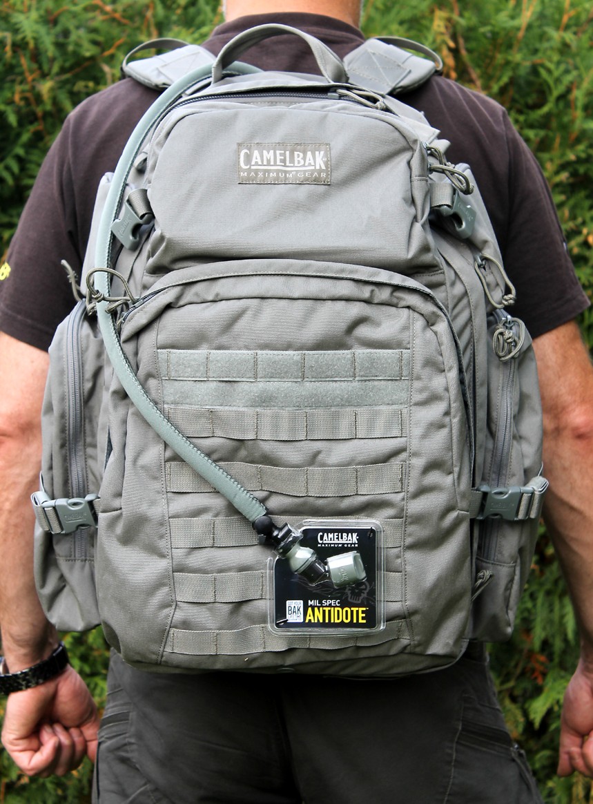 Součástí je i třílitrový vak na vodu