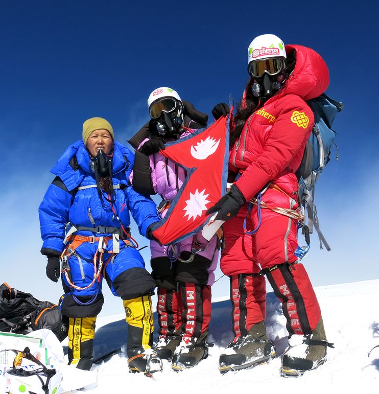 Na vrcholu K2
