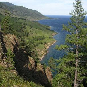 Trek podél břehu jezera Bajkal – z Listvyanky do Bolshoye Goloustnoe