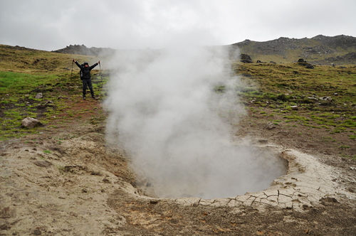 Trek údolím horké řeky okolo vulkánu Hengill
