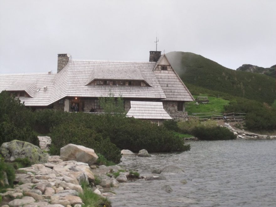 Schronisko Górskie PTTK w Dolinie Pięciu Stawów 