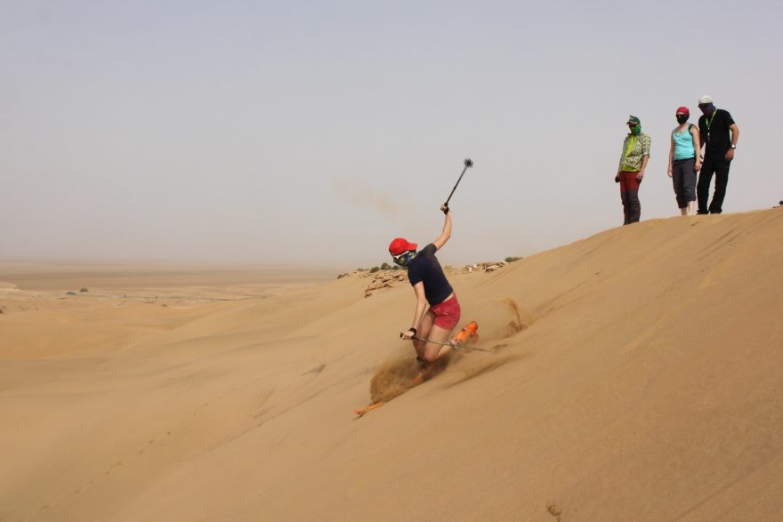 Hlavně mít kolena u sebe!