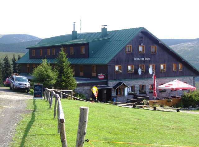 Bouda na pláni
