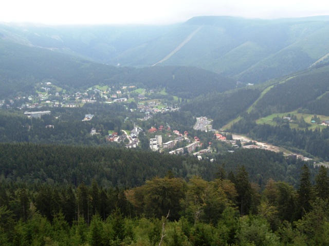 Výhled na Špindlerův Mlýn z Harrachovy skály