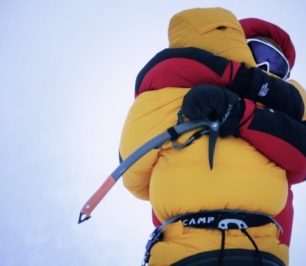 Urubko a Moro na vrcholu Gasherbrum II (2. února 2011)