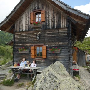 Horské chaty nabízí pohoštění i ubytování, foto Franz Gerdl