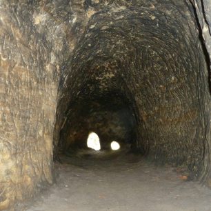 Jeskyně Kamenný úl