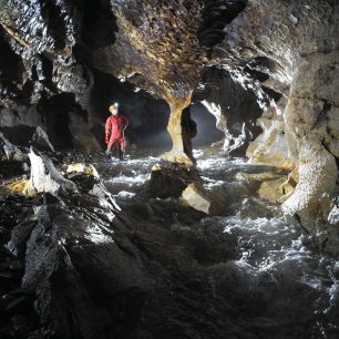 Potok Bílá voda v Amatérské jeskyni - Chodba samoty, Moravský kras