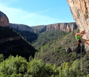 V chulille vznikají neustále nové cesty