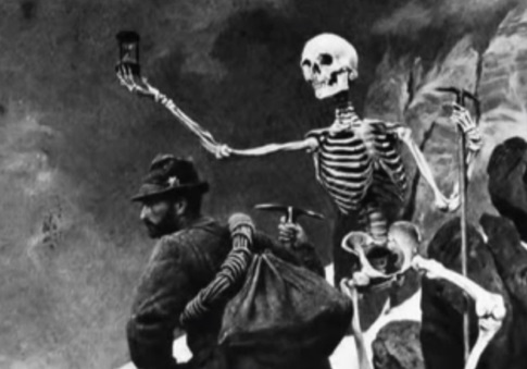 Většina společnosti má však dodnes horolezectví za poloviční sebevraždu