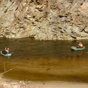 Na packraftu bez problémů sjedete vodu až do WW3