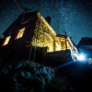 Přenocování na horské chatě s úžasnou hvězdnou oblohou