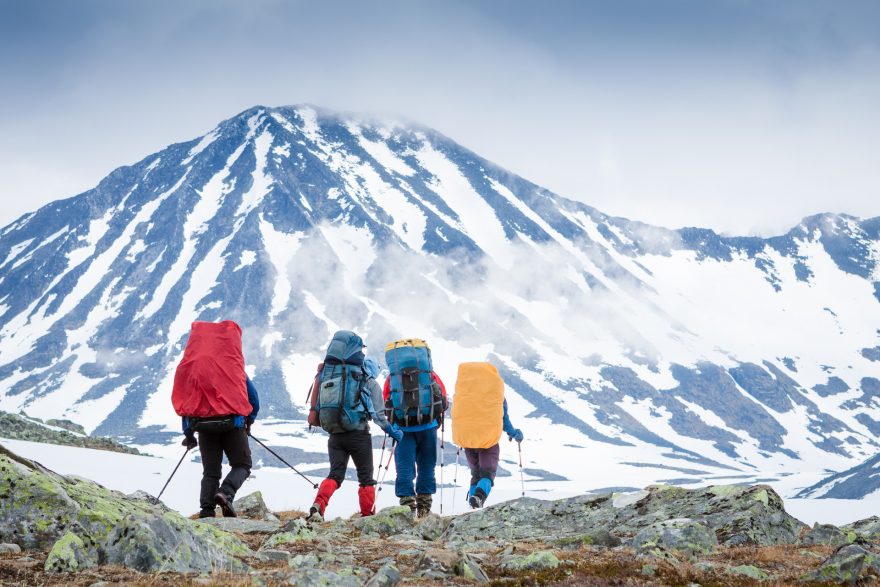 Při dlouhém treku je třeba počítat s úbytkem zásob, ale přibývání odpadků