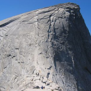 Cesta na vrchol, Half Dome, Yosemity, USA.