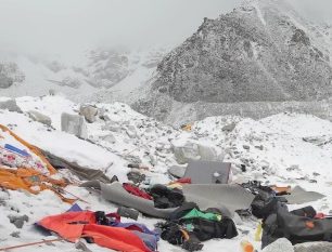 Letošní spoušť po pádu lavin v důsledku zemětřesení