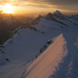 Vrcholový hřeben při výstupu na Mnicha