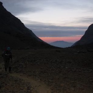 Krátce před úsvitem.