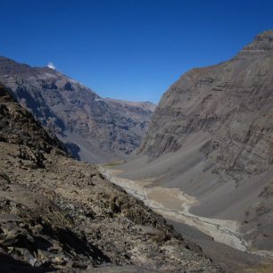 Pohled zpět do údolí Yerba Loca.