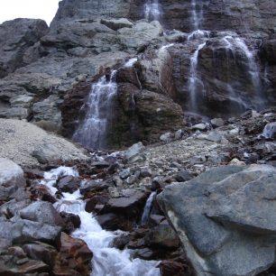 Žíznivý vodopád.