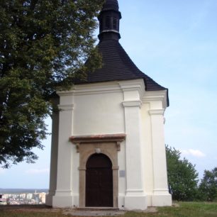 Stážná hora - kaple Povýšení sv. Kříže