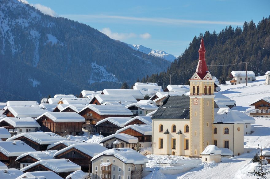 Vesnice Obertilliach, Rakousko, Tyrolsko, Autor: Thoodor, wikipedie