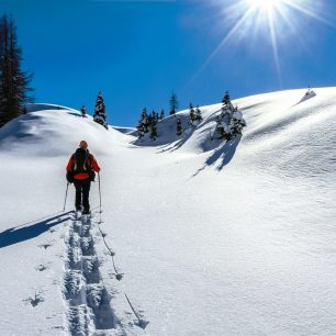 Chůze po sněžnicích je snadná