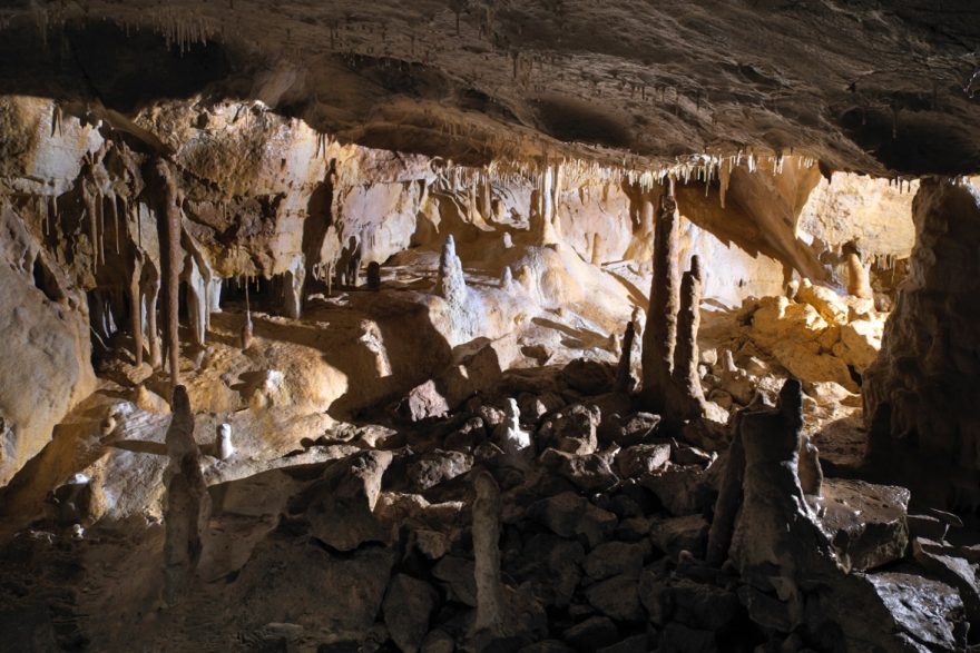 Nepřístupné nezničené části jeskyně Výpustek – tzv. Salmův výpustek