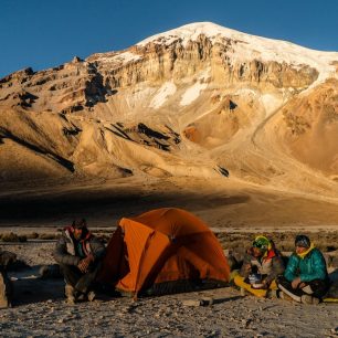 Tábor pod horou Sajama, Bolivie