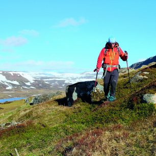 Trekování na Horstrandiru o půlnoci. Na tmu zapomeňte